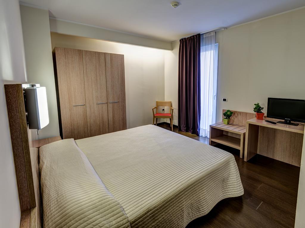 Hotel Capital Rovigo Eksteriør bilde
