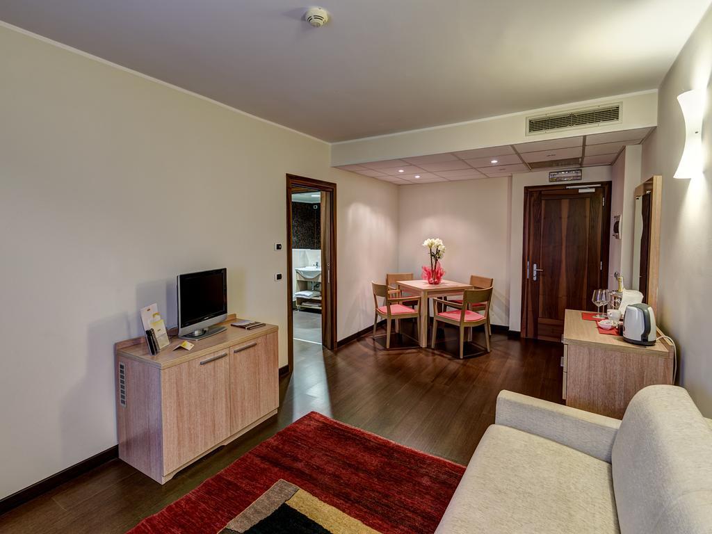 Hotel Capital Rovigo Eksteriør bilde