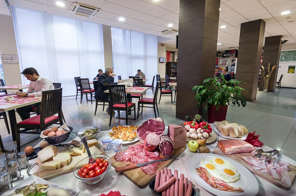 Hotel Capital Rovigo Eksteriør bilde
