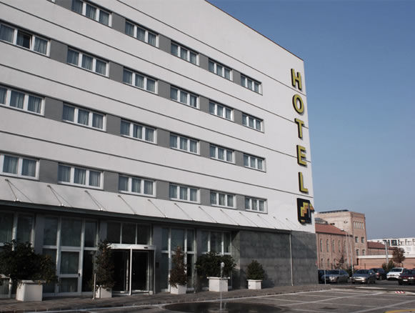 Hotel Capital Rovigo Eksteriør bilde