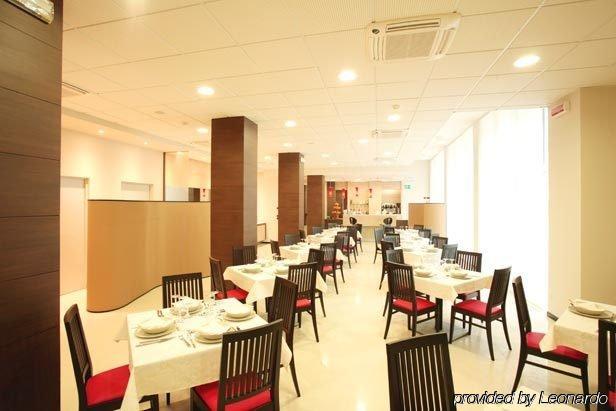 Hotel Capital Rovigo Eksteriør bilde
