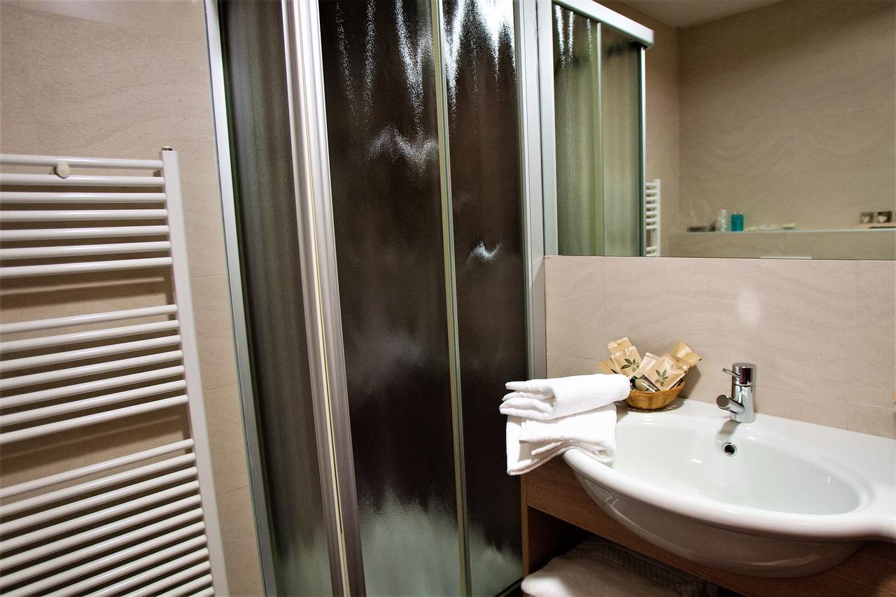 Hotel Capital Rovigo Eksteriør bilde